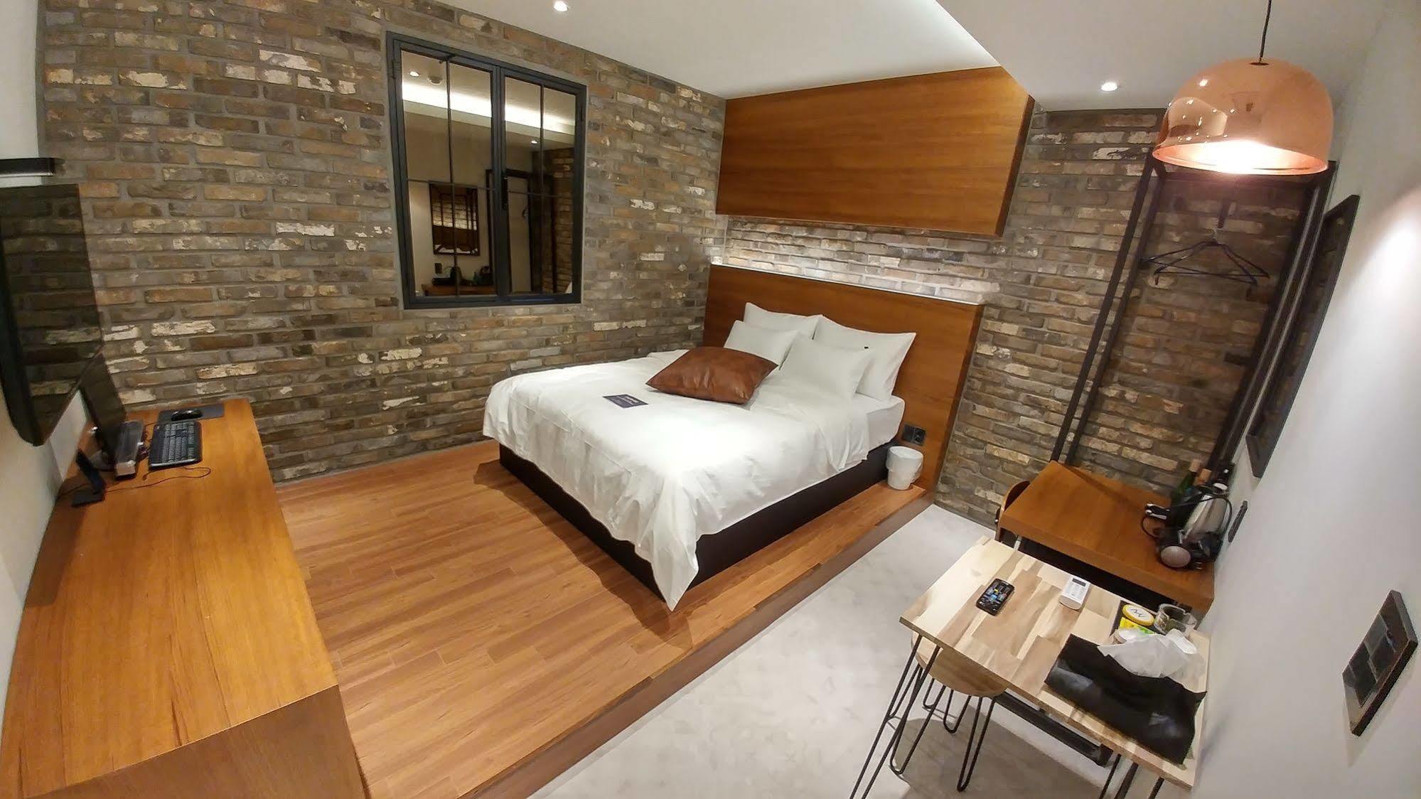 Hotel Yaja Jungwang Siheung Esterno foto