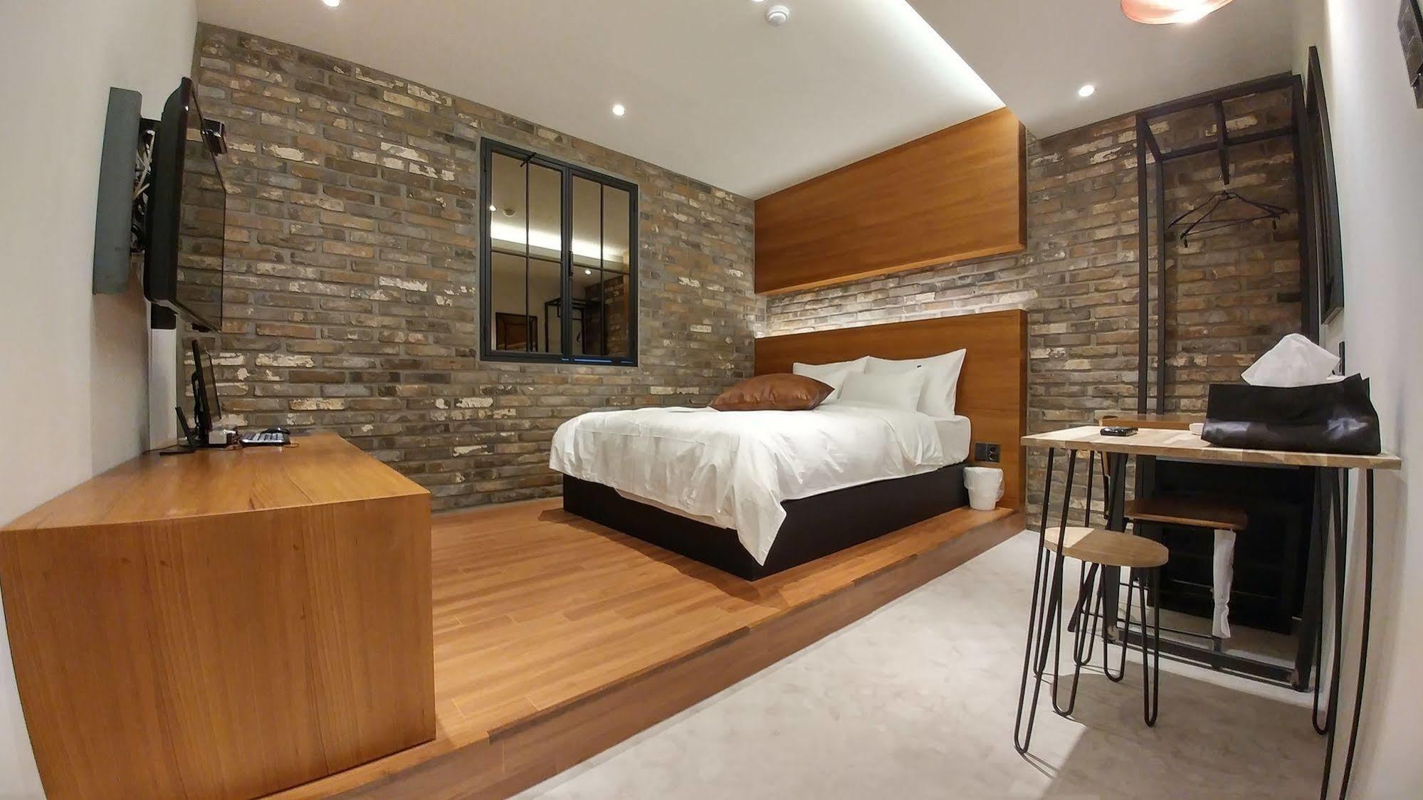 Hotel Yaja Jungwang Siheung Esterno foto
